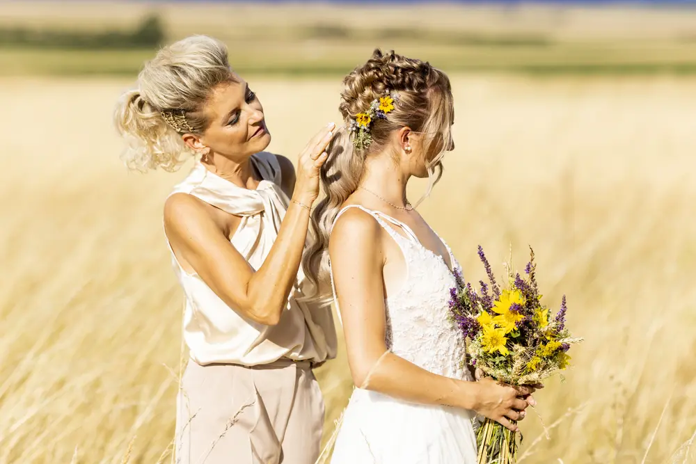 Braut und Brautmutter 04