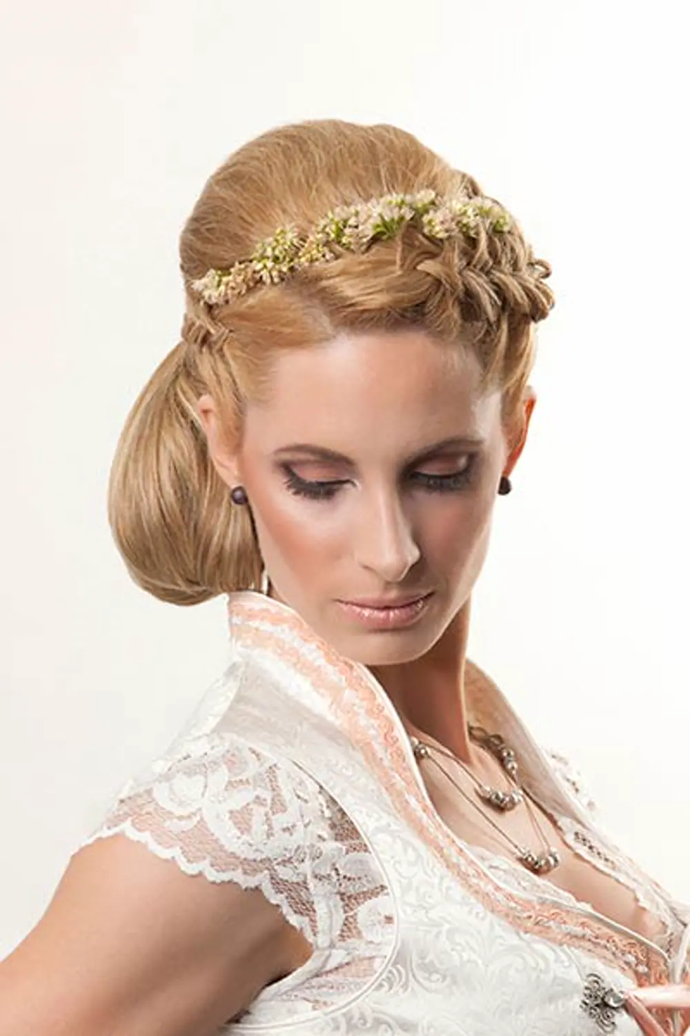 Grenzenlose Haar-Tracht 07